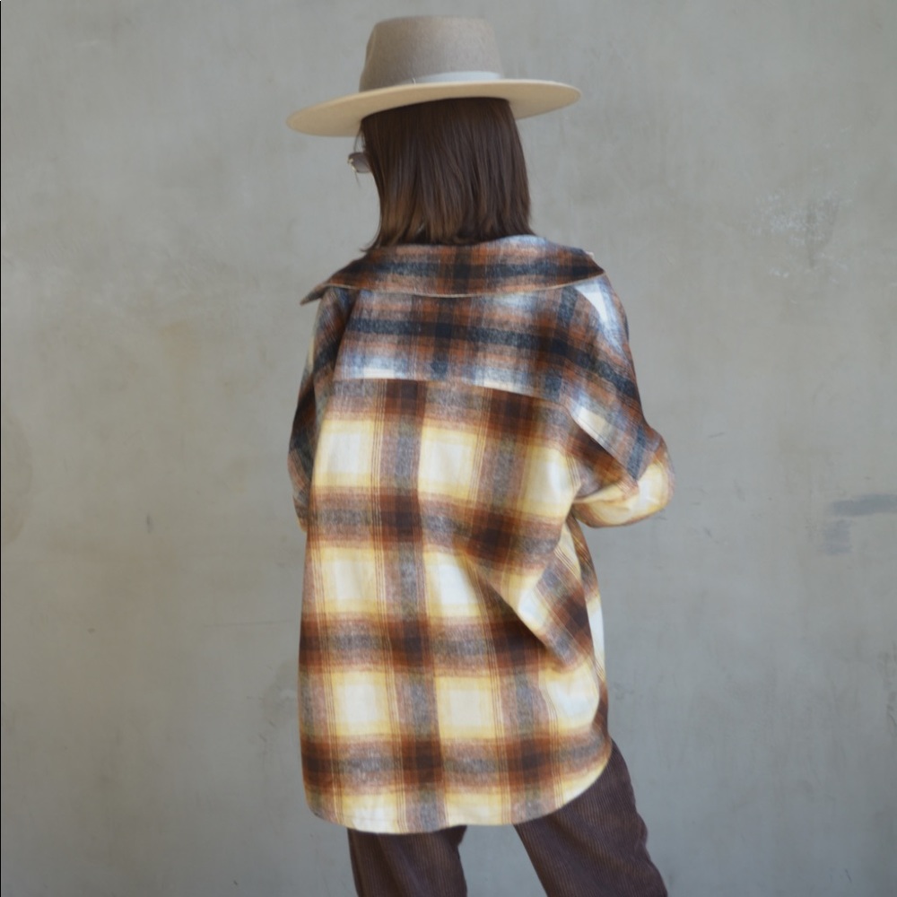 Lake Tahoe Flannel Button Up Jacket - Picture 10 of 10